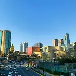 Shanghai Downtown Yi Du B&B - Near Jing\'An Temple Subway 200 Meters And Shopping Mall