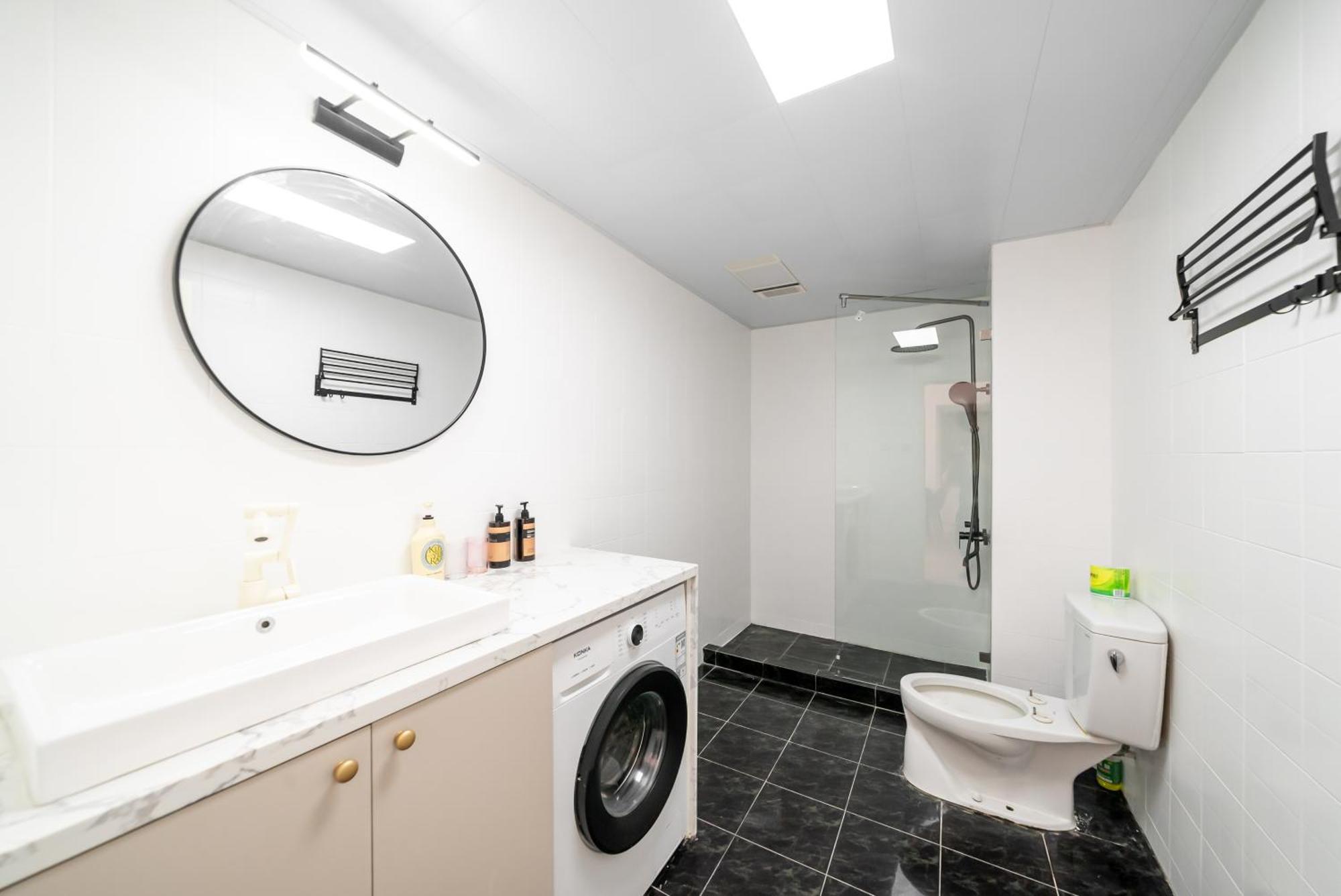 Apartment Downtown Yi Du - Near Jing'an Temple Subway 200 Meters And Shopping Mall *