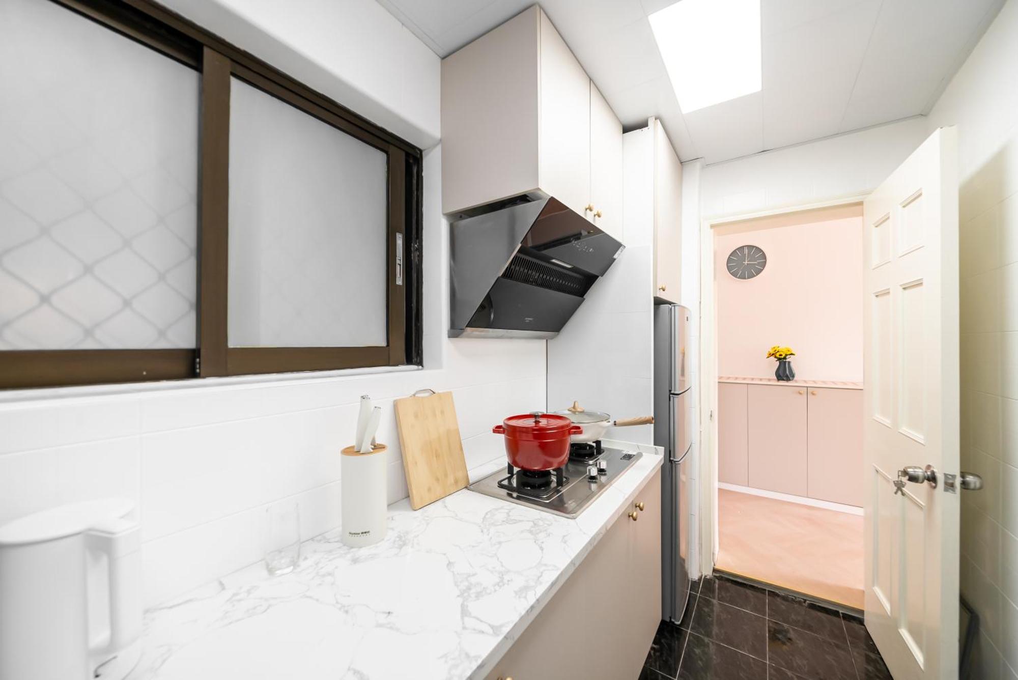 Apartment Downtown Yi Du - Near Jing'an Temple Subway 200 Meters And Shopping Mall Shanghai