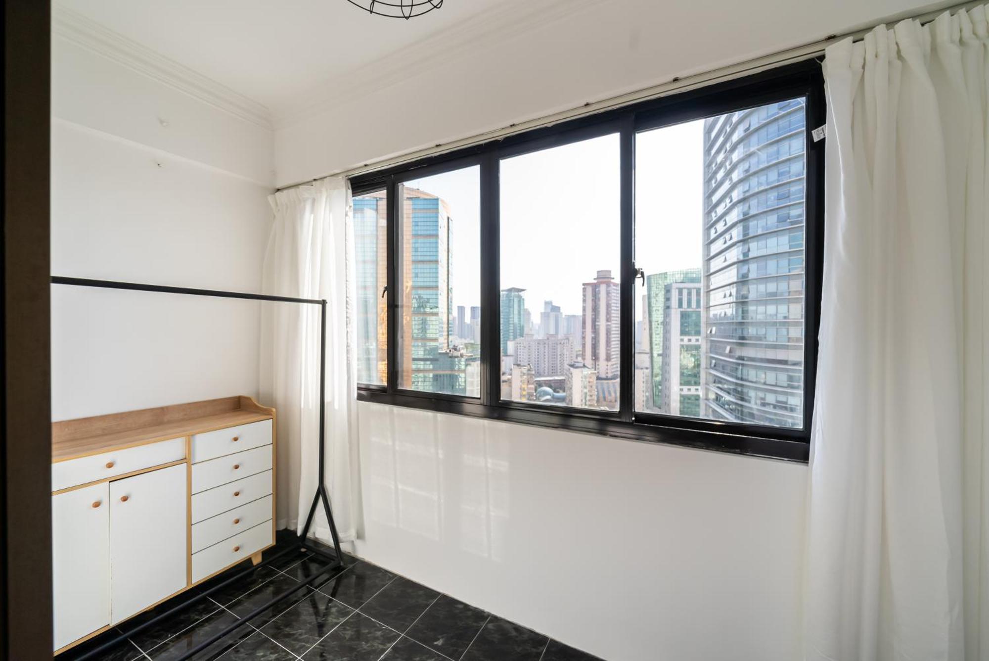 Apartment Downtown Yi Du - Near Jing'an Temple Subway 200 Meters And Shopping Mall Shanghai