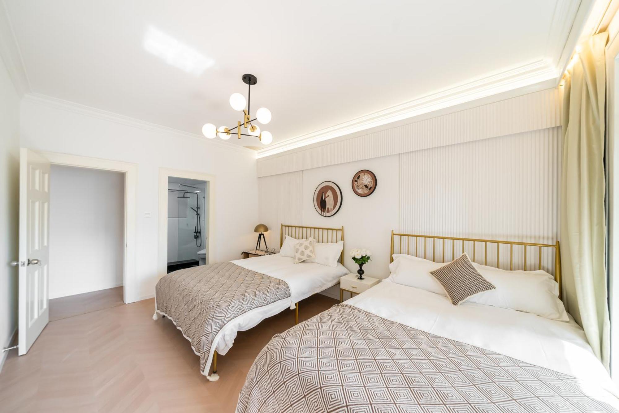 Apartment Downtown Yi Du - Near Jing'an Temple Subway 200 Meters And Shopping Mall Shanghai