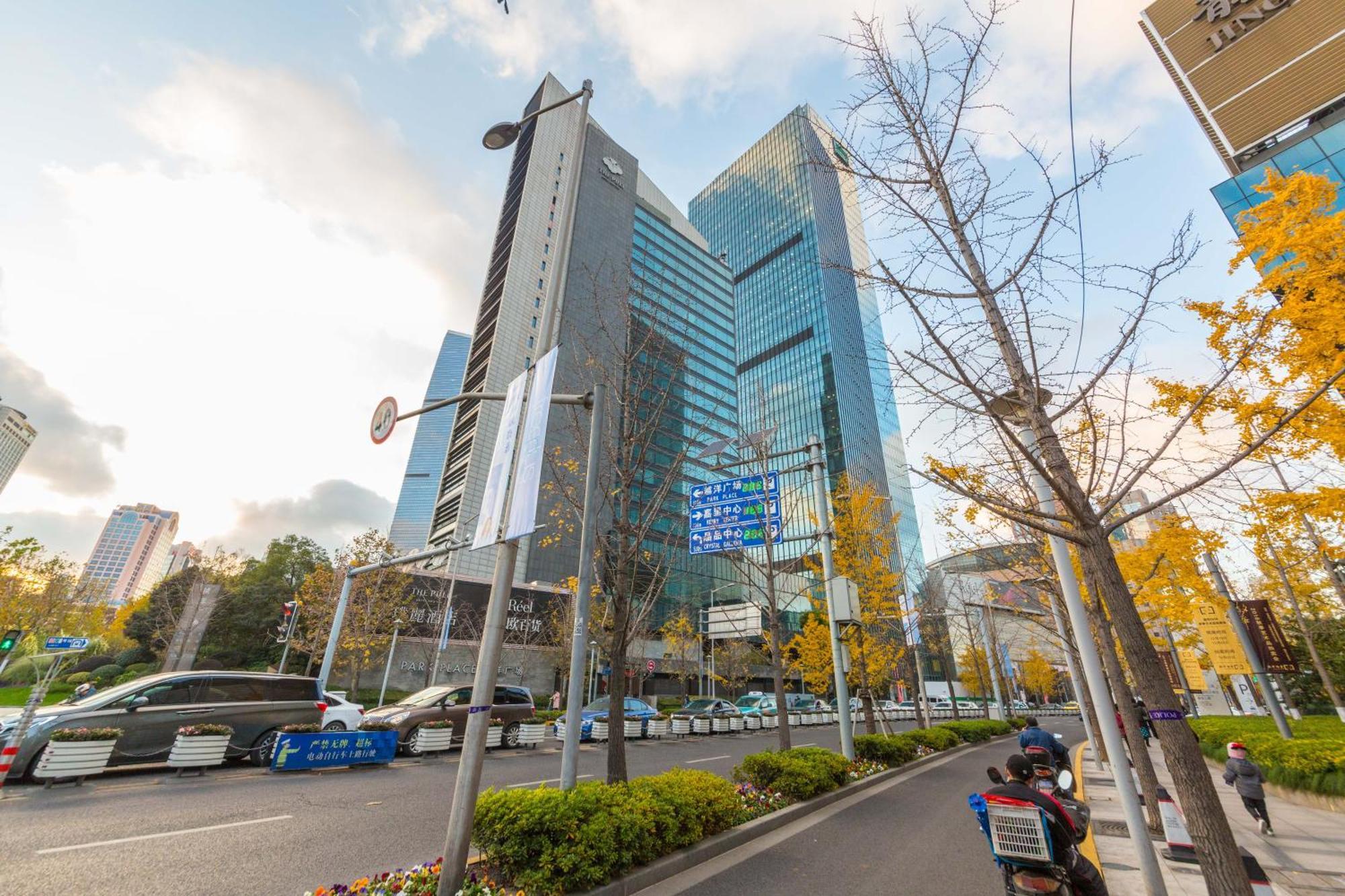 Downtown Yi Du - Near Jing'an Temple Subway 200 Meters And Shopping Mall
