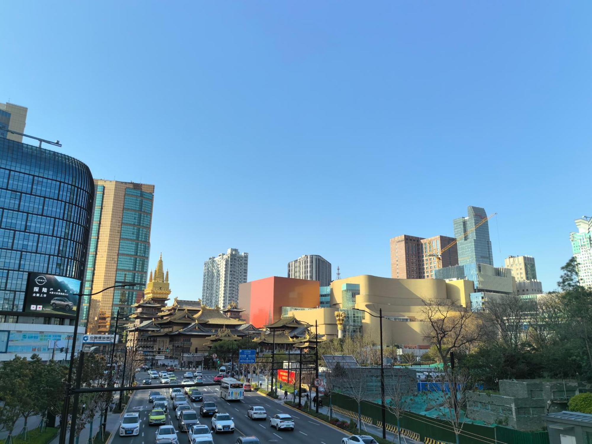 Downtown Yi Du - Near Jing'an Temple Subway 200 Meters And Shopping Mall